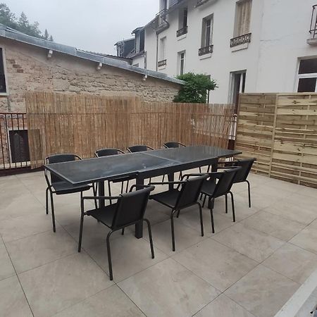 Maison Face A La Dordogne Avec Terrasse Lejlighed La Bourboule Eksteriør billede