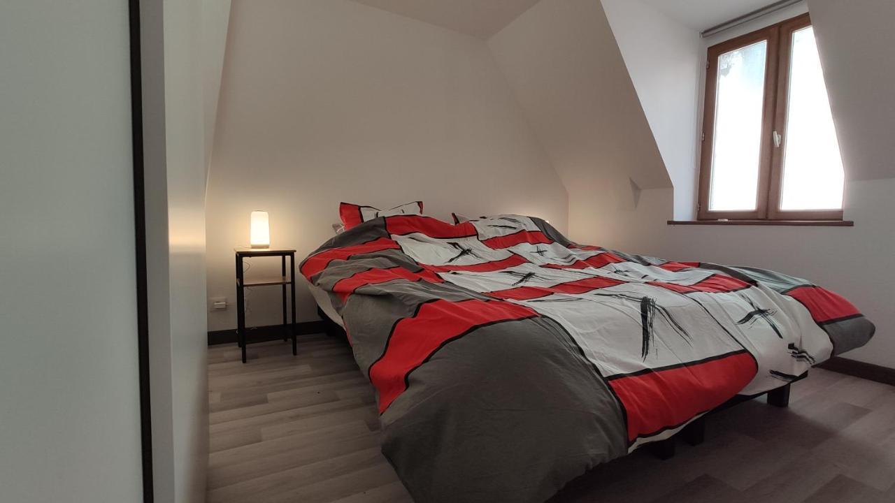 Maison Face A La Dordogne Avec Terrasse La Bourboule Eksteriør billede
